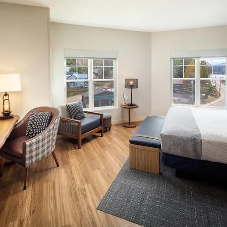 Voco Saranac Lake Ny - Waterfront By Ihg Exterior photo