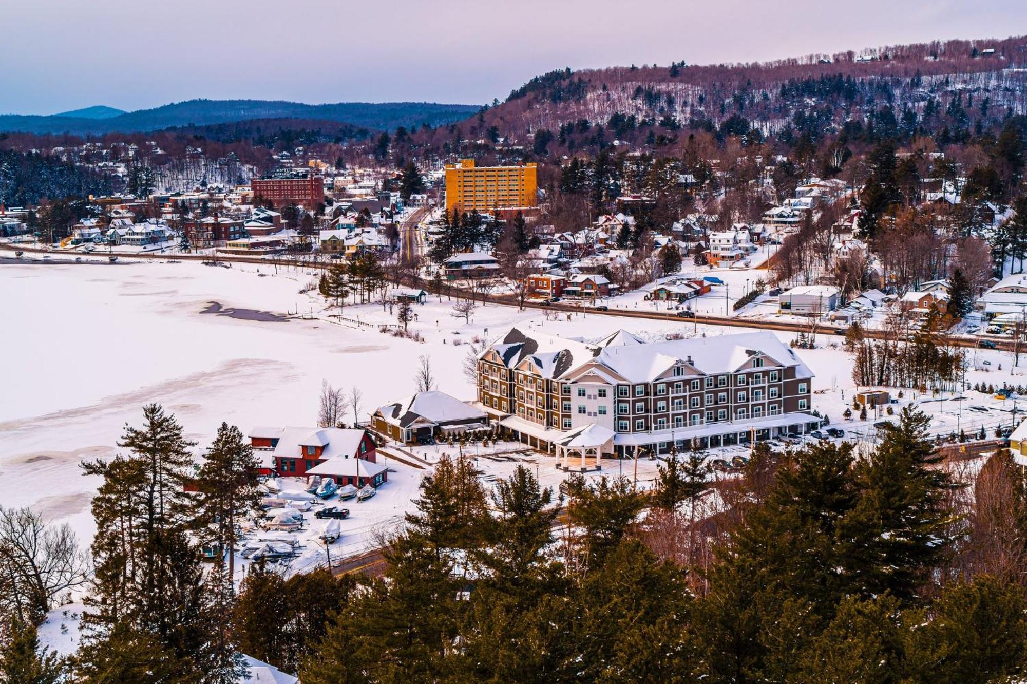 Hotel Voco Saranac Ny - Waterfront By Ihg 4*