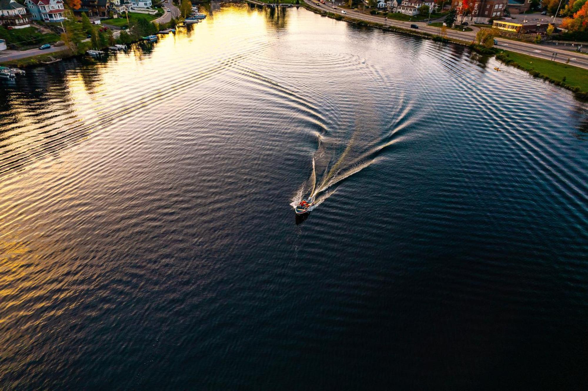 Hotel Voco Saranac Ny - Waterfront By Ihg Saranac Lake