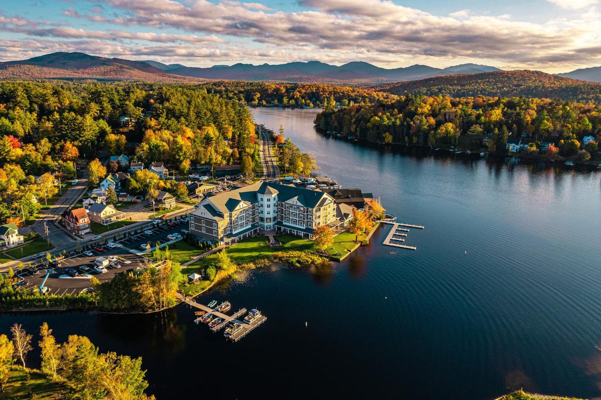 Voco Saranac Ny - Waterfront By Ihg Hotel 4*