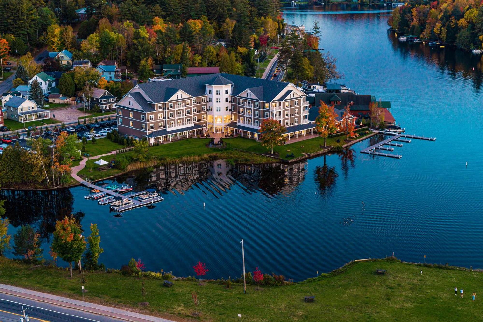 Voco Saranac Ny - Waterfront By Ihg Hotel
