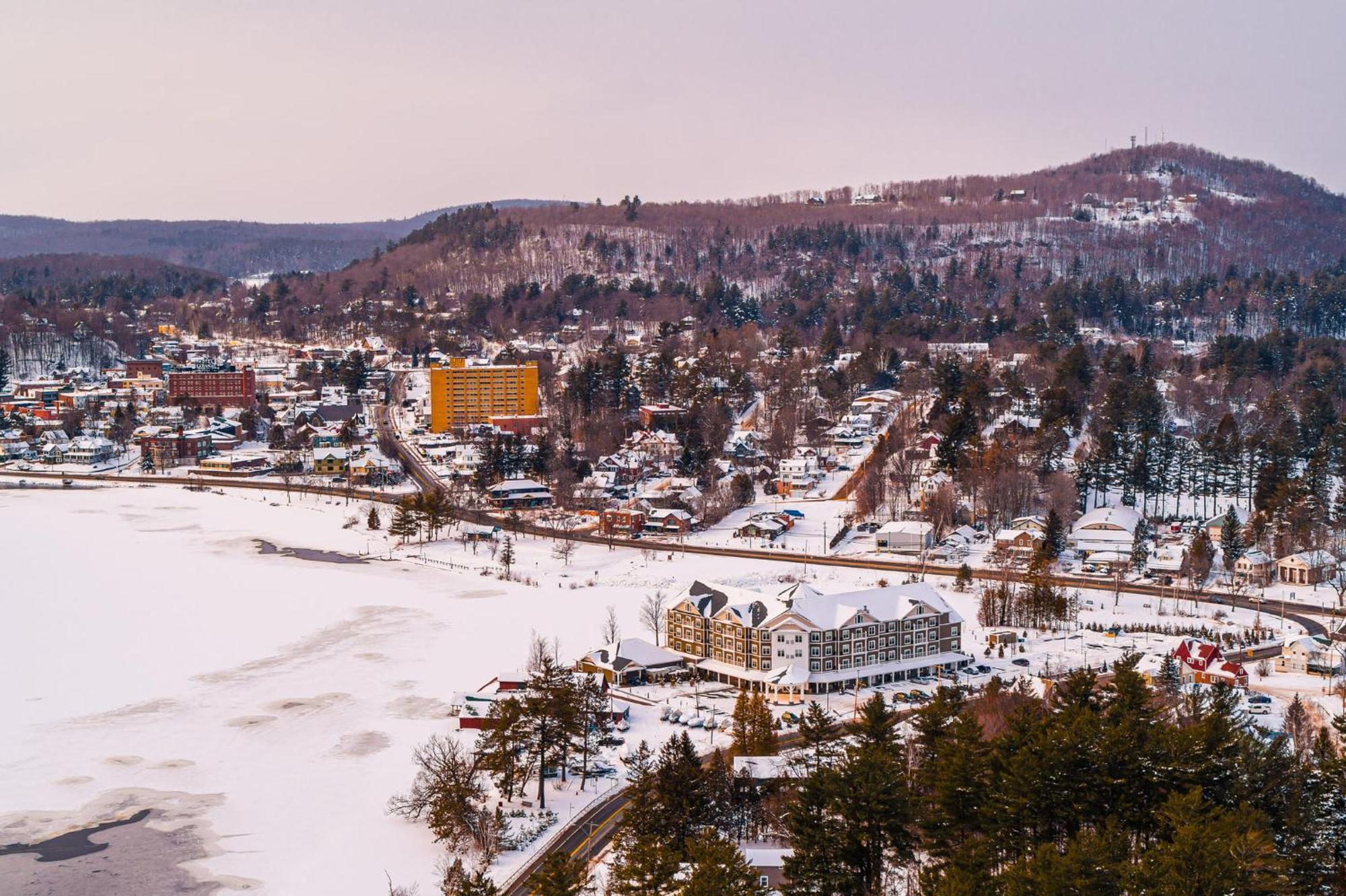 Voco Saranac Ny - Waterfront By Ihg Saranac Lake