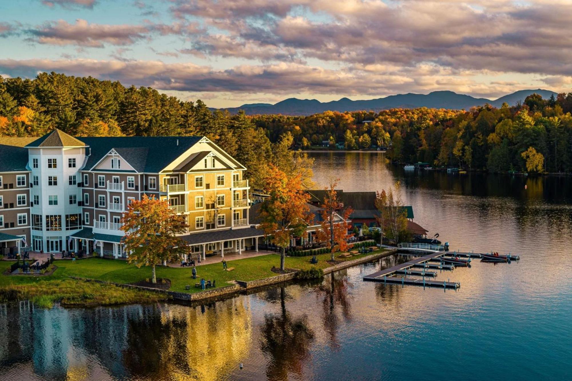 Hotel Voco Saranac Ny - Waterfront By Ihg