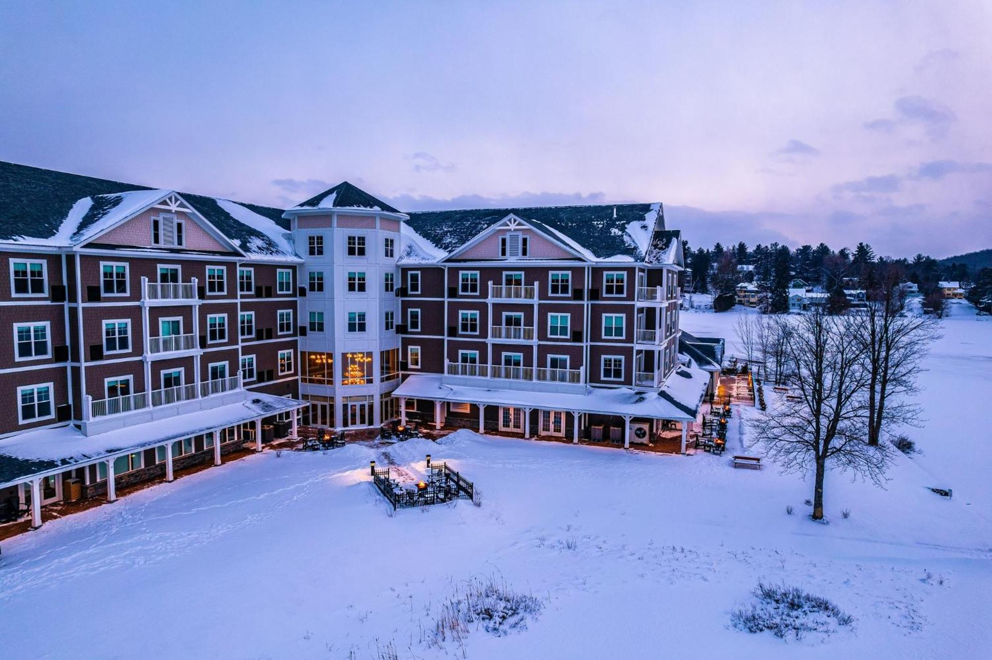 Hotel Voco Saranac Ny - Waterfront By Ihg 4*